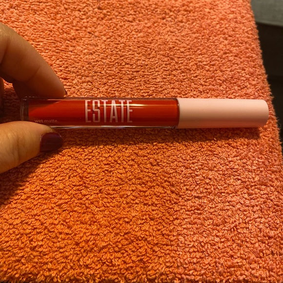 Estate wet matte liquid lips - Picture 3 of 3
